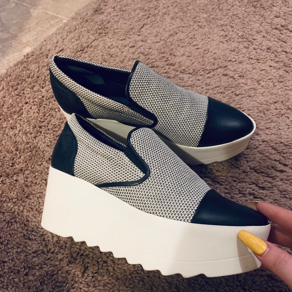 KENDALL + KYLIE PLATFORMS